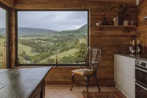 Idyllic with spectacular views - Image 2