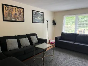 3-Bedroom Retreat Close to Downtown Ottawa - Image 3