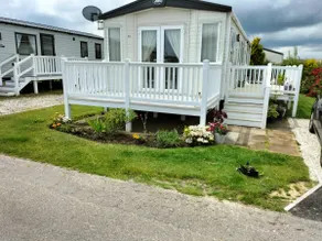 Clara the Caravan Dorset - Image 2