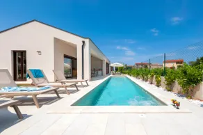 Echo villa, Istra, pool/jacuzzi, BBQ, pet friendly - Image 3