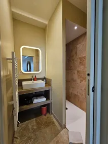 La Bastide-Apartment-Garden View-Bathroom - Image 3