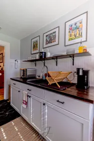 The Crafty Bourbon Bungalow Apartment - Image 4