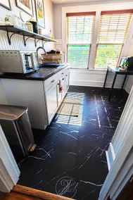 The Crafty Bourbon Bungalow Apartment - Image 3