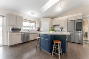 5-Br/3-Ba | Private Pool & Hot Tub | Pool Table + Home Theatre - Image 5