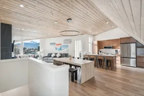 Mountain View 3 Bedroom Canmore Townhome - Image 3
