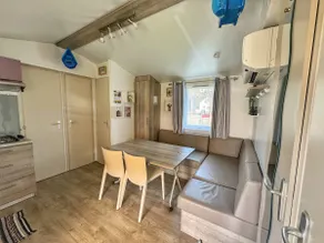 Large Mobile Home – Bungalow, Air-Conditioned - Image 3