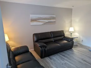 Lovely 2 Bedroom Terrace House - Image 4