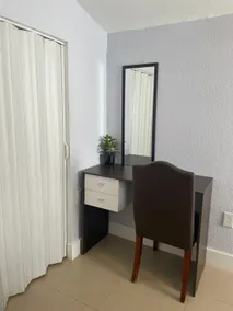 The Hub Miami Stay - Image 2