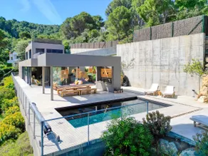 Modern house with sea views near Sa Riera beach - Image 3