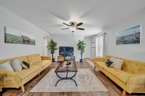 Lake Conroe Launchpad! 3Bed 2.5 Bath close to I-45 - Image 3