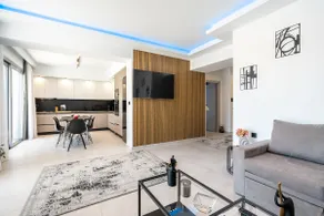 M&B Luxury Villa - Image 3