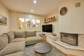 Villa near Barcelona - Image 4