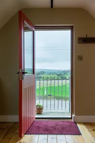 Loft w/ Log Burner Nr. Hartington, Peak District - Image 3