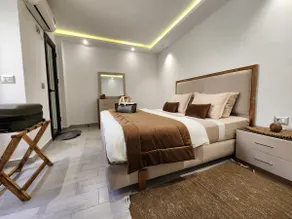 VIP & COZY • Private Oasis + Terrace & Security - Image 5