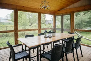 Rosebend Farmhouse| Near Sandbanks | Hot Tub - Image 2