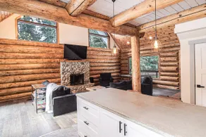 Mt Pilchuck View Cedar's Cabin - Image 2