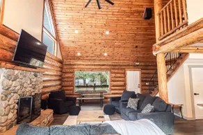 Mt Pilchuck View Cedar's Cabin - Image 4