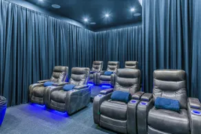 Cinema + Golf S'm + P P'g + Volley + Basket + Pickle + G'room - Image 2