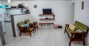 Tropical retreat with pool and close to the city center - Image 5