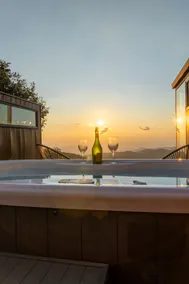 Amalú Glass Cabin 2.0, Private, Romantic,270° view - Image 2
