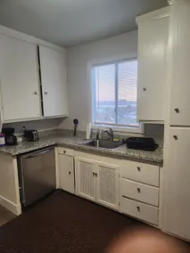 Luxury 2BR Central Villa | Stunning Bay Views - Image 3