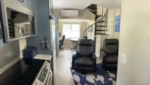 Cozy Vineyard Cottage - Image 4