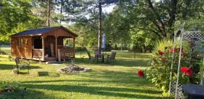 Cozy Foxtail Cottage by the Lake - Image 5
