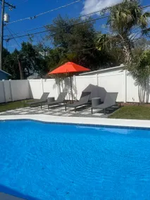 3 Bedroom w/ Pool-near Downtown/ Bush Gardens - Image 3