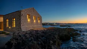 Hippocampo Waterfront Villa - Image 4