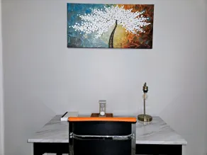 Chic Apt w/Comfy Vibes - Image 4