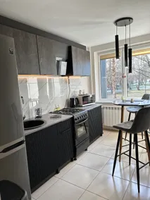 Newly renovated cosy apartment near scenic river - Image 2