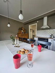 Central & spacious house | 10+2 beds, spa bath - Image 5