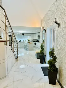 Country Haven Comfy & Sleek House - Image 3