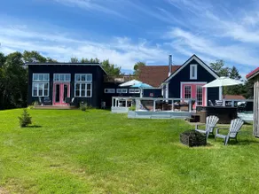 Oak Island Cottage with HOT TUB - Image 2