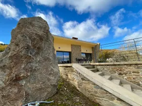 Villa le Menhir 4 Ch au Bord du Lac et Terrasse - Image 4