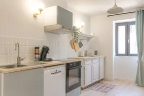 Air-conditioned gîte La Terrasse: sleeps 11 - Image 5