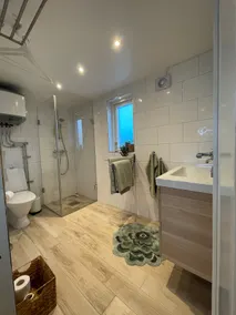 Stay in a detached house on a plot - Image 4