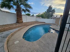 Desert Haven: 3BR House with Pool. - Image 3