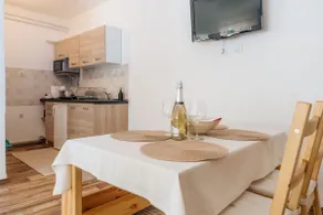 Bright Modern Apt | for 4 people | Mountain view - Image 2