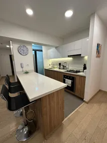 Modern apartment with air conditioning and balcony, near Parque Kennedy - Image 3