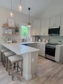 THE PINES Modern Cabin on 45 Acres-10 Min to TIEC! - Image 3