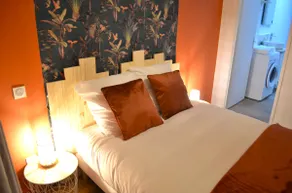 Quiet 2-bedroom apartment for 4 people | Downtown & Old Town within walking distance - Image 3