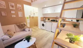 Modern & Cozy Creamy Studio – Metro Station, Parking - Image 2