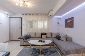 Varkiza Seaside Apartment - Image 5