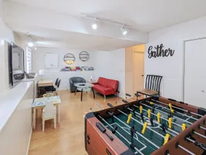 New Listing Promo/Near all pro stadiums/Game Room - Image 2