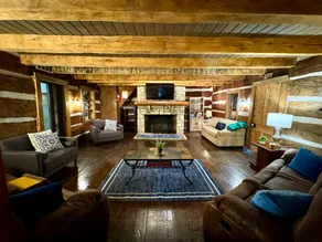 Beautiful Secluded, Luxury Cabin with Hot Tub. - Image 5