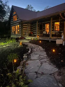 Beautiful Secluded, Luxury Cabin with Hot Tub. - Image 2