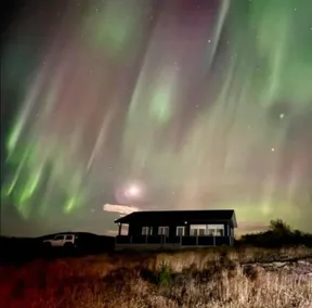 Luxury Villa in Golden Circle with hot tub - Image 2