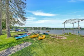 Lilly Lake Life-Golden Getaway - Image 2