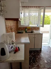 Central Apartment in Mirina - Image 2